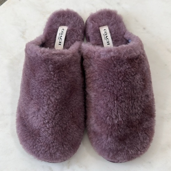 Coach Zennie Sig Light Purple Italian Sheep Fur Slippers Size 7 - Picture 11 of 11